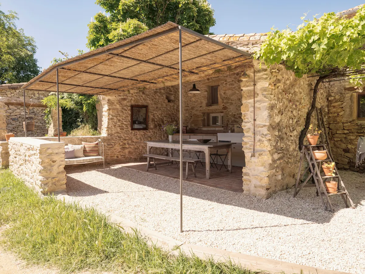 location villa cuisine exterieur piscine
